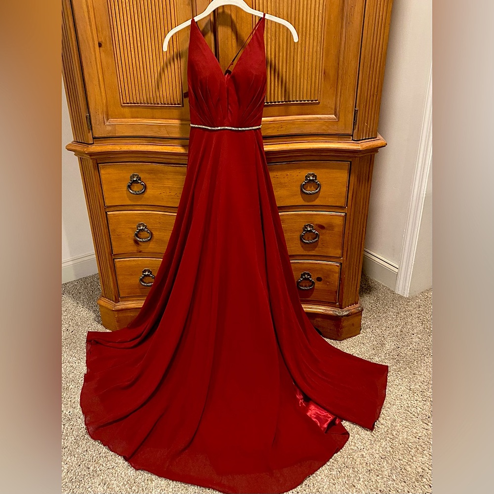 New Lulus burgundy formal long dress with rhinestone trim.